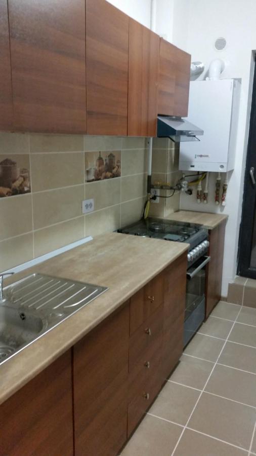 Eapartment Apartment *
