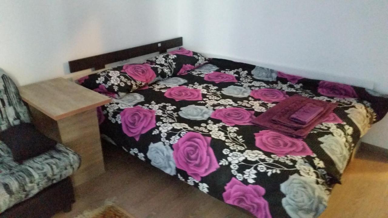 Eapartment Apartment *
